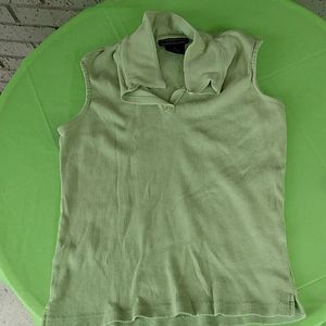 Ladies size S sleeveless casual tank top